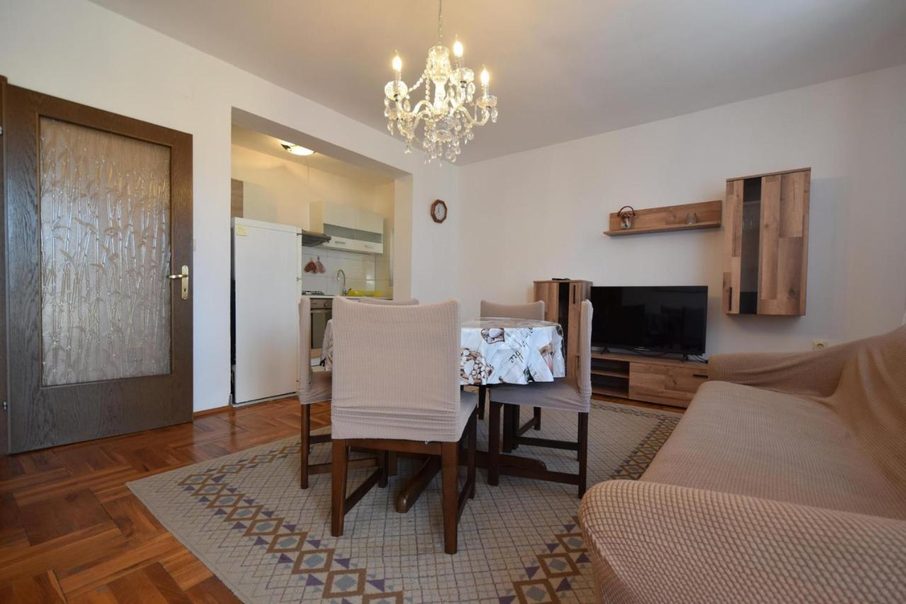 Apartments Petrovic Malinska Luaran gambar