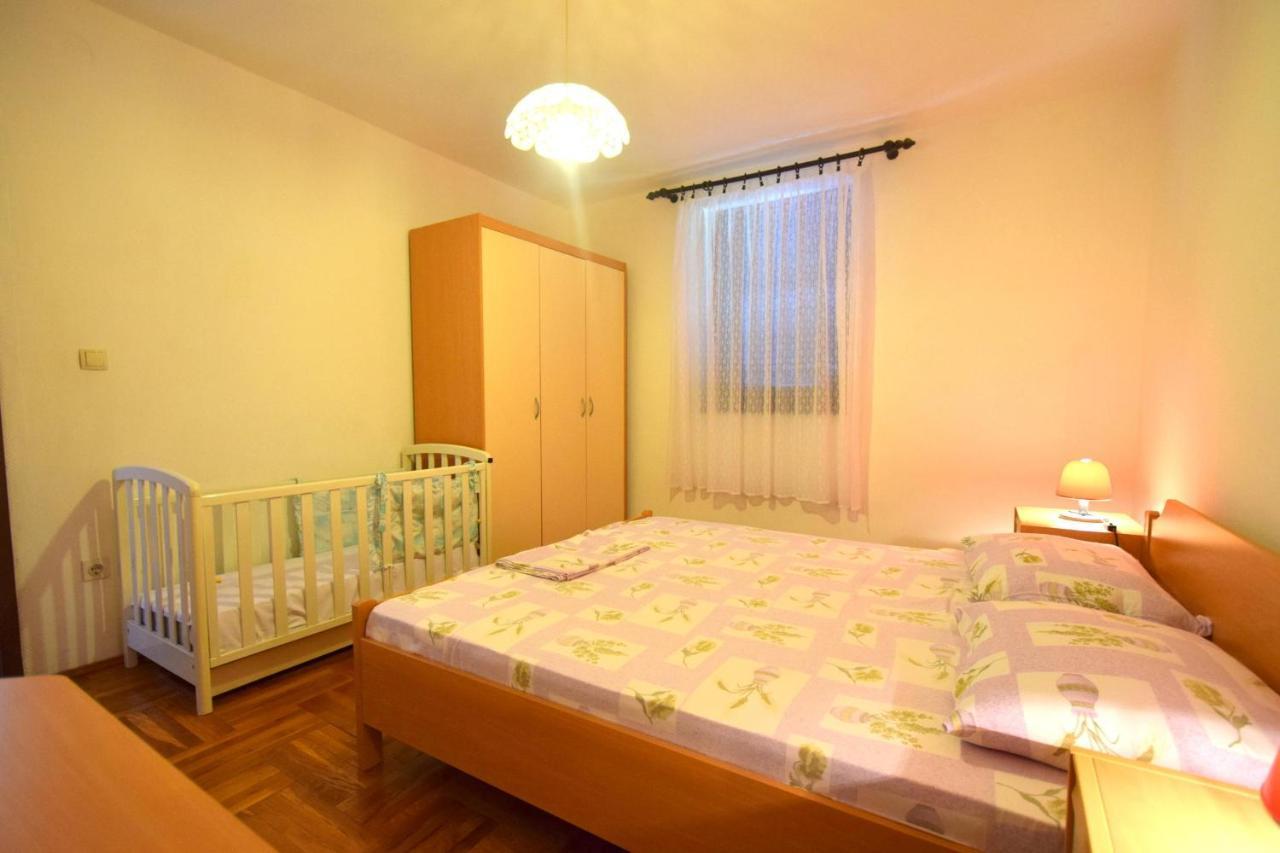 Apartments Petrovic Malinska Luaran gambar