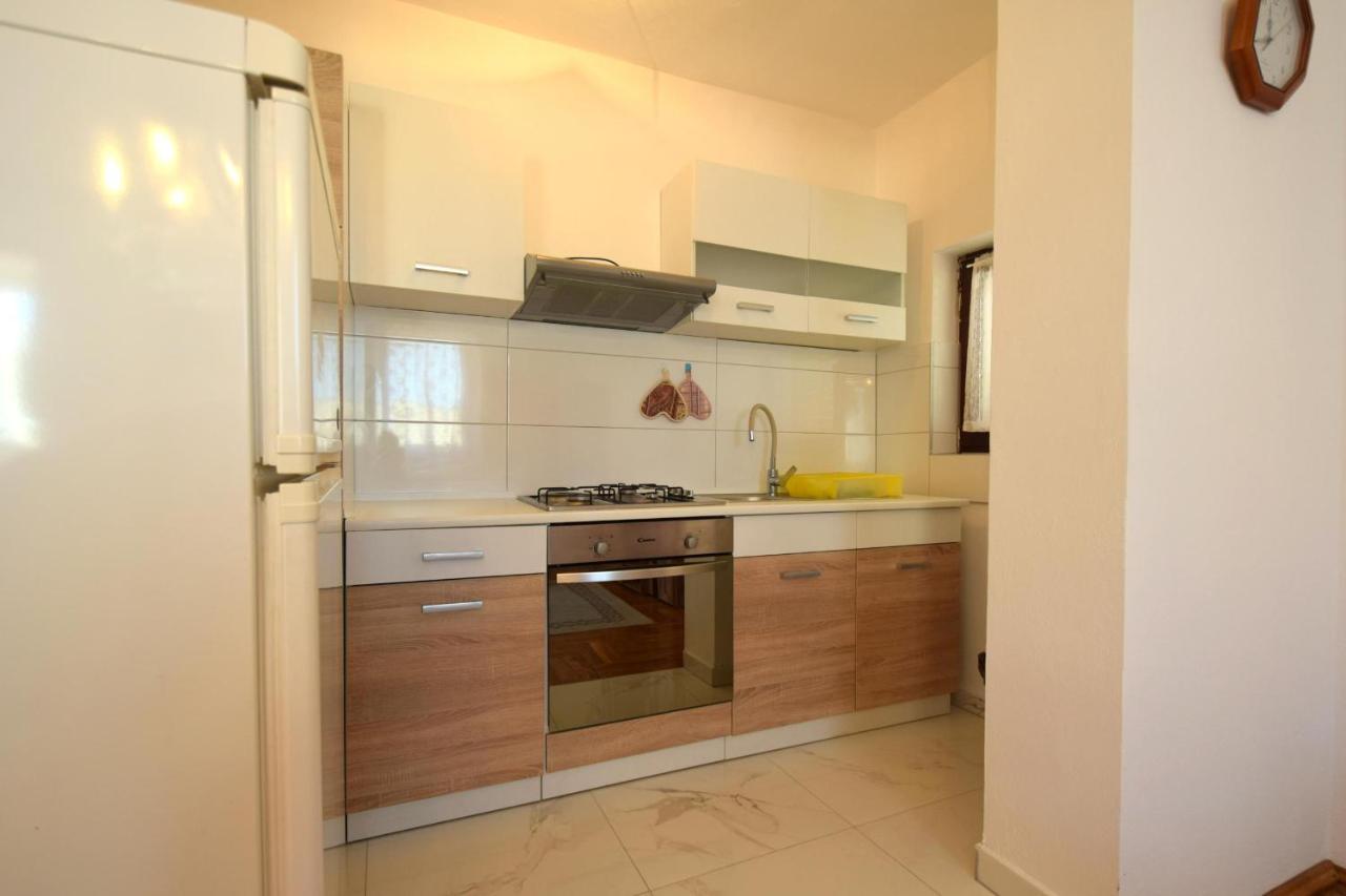 Apartments Petrovic Malinska Luaran gambar
