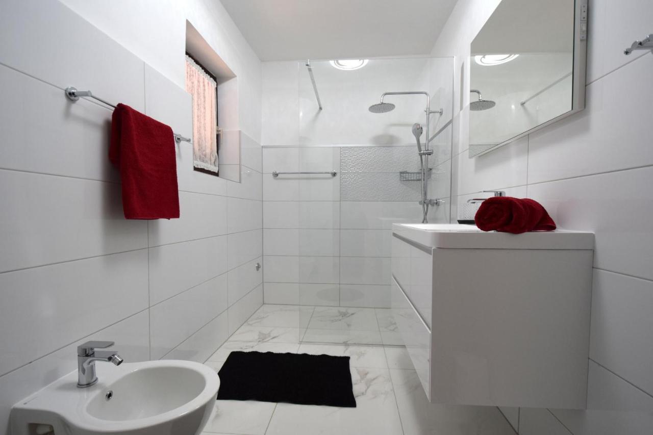 Apartments Petrovic Malinska Luaran gambar
